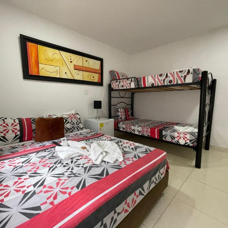 Lindos apartaestudios y habitaciones en Ibague - Habitación Doble - 9