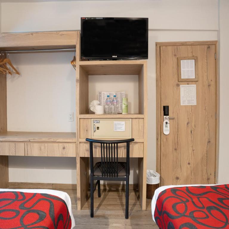 Hotel Roble - Habitación Estándar - 1