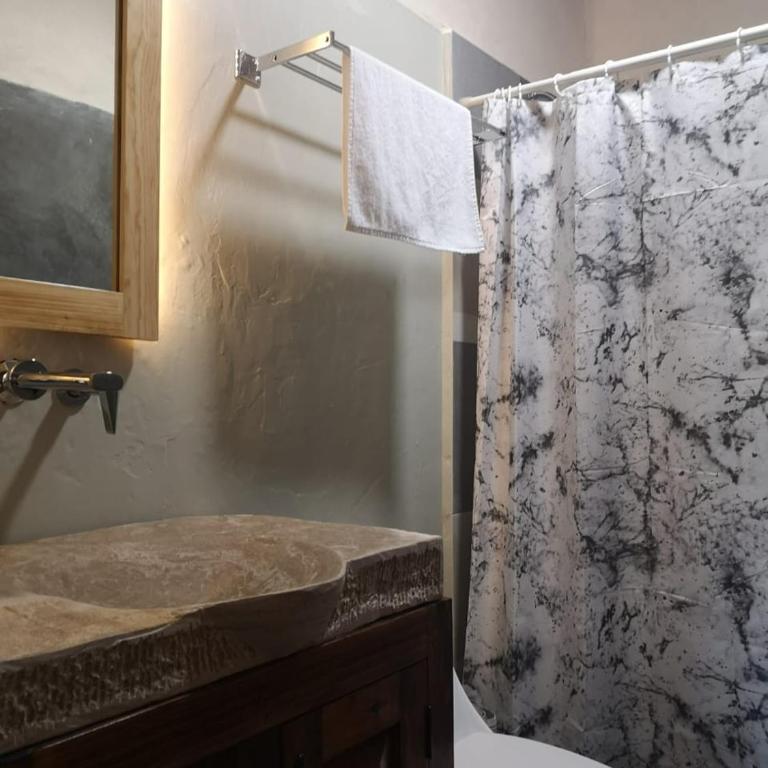 Hotel Pepen - Deluxe Room (2 Adults + 1 Child) - 2