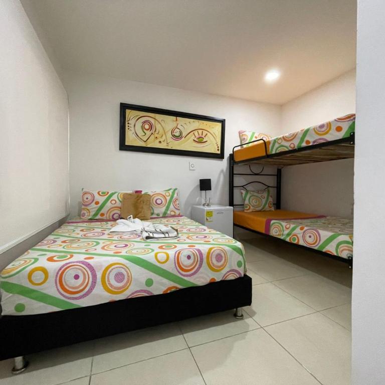 Lindos apartaestudios y habitaciones en Ibague - Habitación Doble - 5