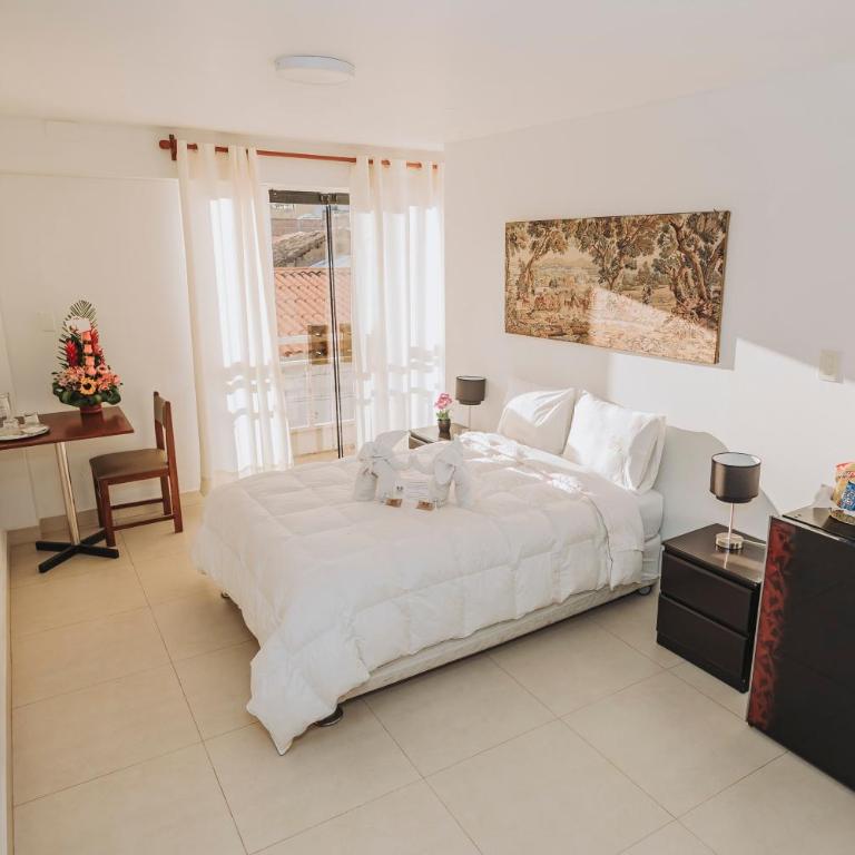 Hotel Los Reyes - Suite Junior con balcón - 1