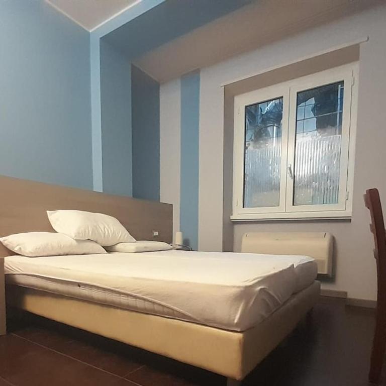 HLL Hotel Lungolago Lecco-Como Lake - Camera Tripla Comfort - 3