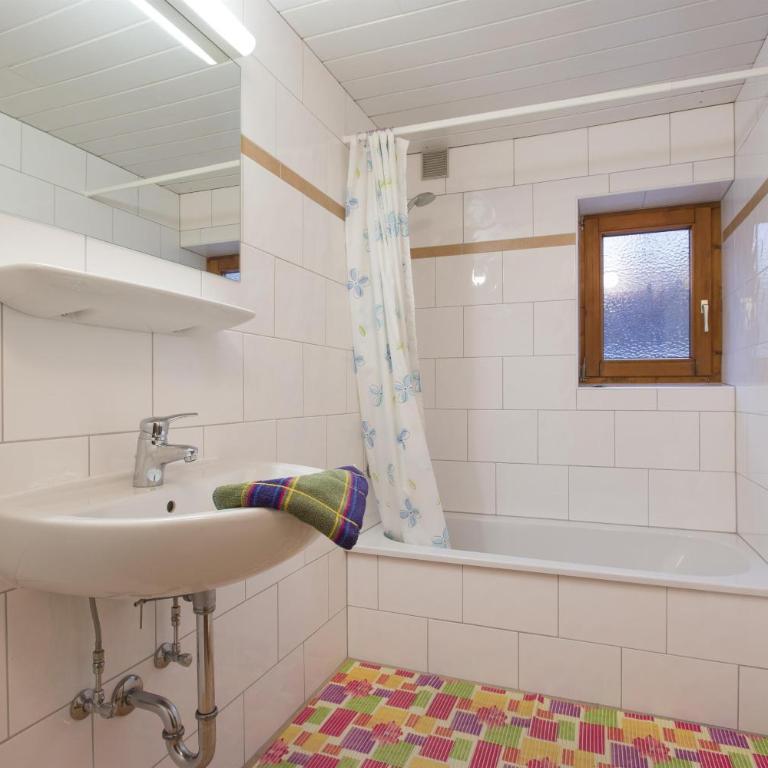 "Haus 60" Cavagan Heather - Apartment mit 2 Schlafzimmern und Dusche - 6