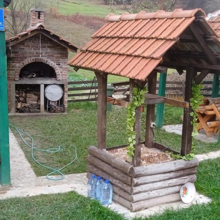 Etno selo Visoko Apartmani - Standardna Porodična Soba - 13