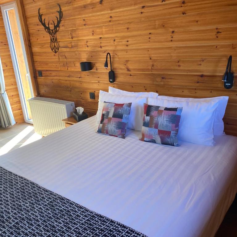 Logis Hôtel Les Autanes & Spa - Suite Exécutive - 4