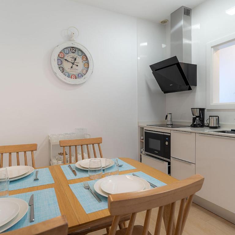 Vista al Muelle by HH - Two-Bedroom Apartment - 12