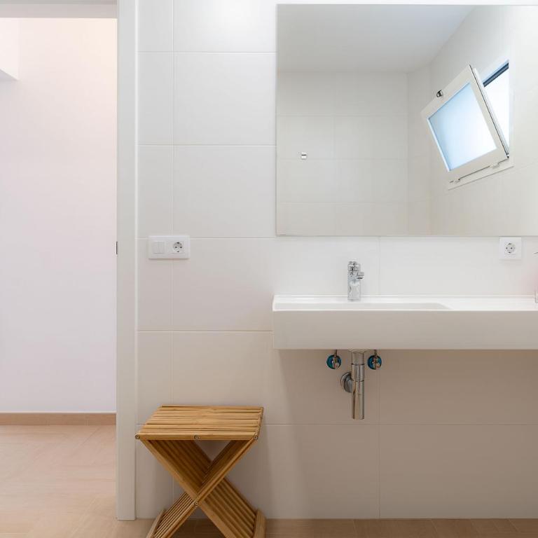 Vista al Muelle by HH - Two-Bedroom Apartment - 20
