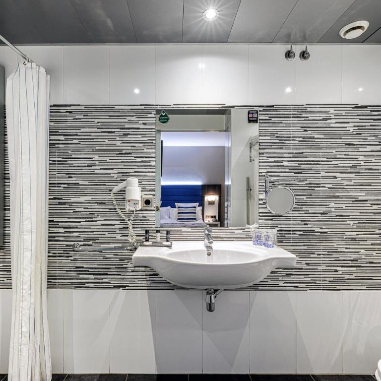 Hotel Ronda Lesseps - Small Single Room Ground Floor - 12