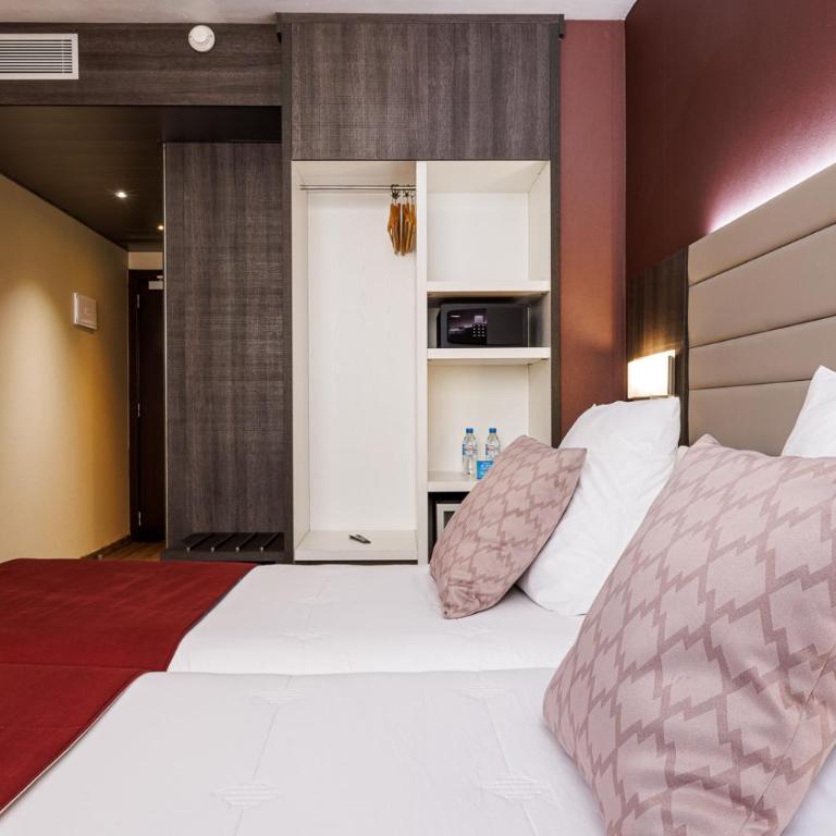 Hotel Ronda Lesseps - Superior Twin Room - 11