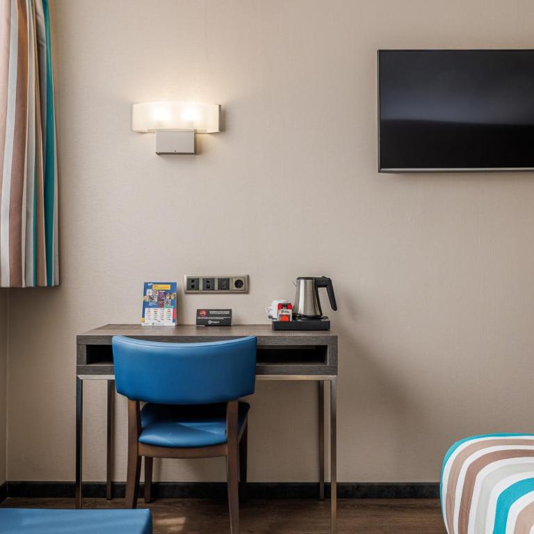Hotel Ronda Lesseps - Superior Twin Room - 8