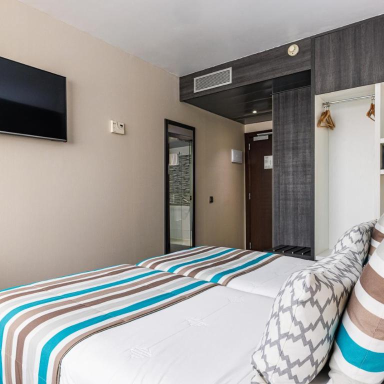 Hotel Ronda Lesseps - Superior Twin Room - 12