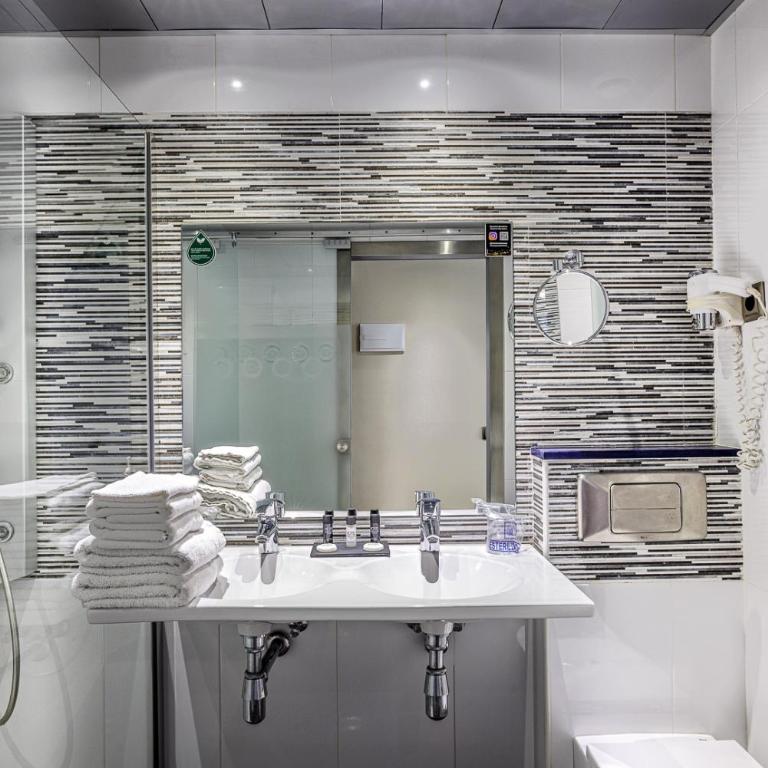 Hotel Ronda Lesseps - Superior Twin Room - 1