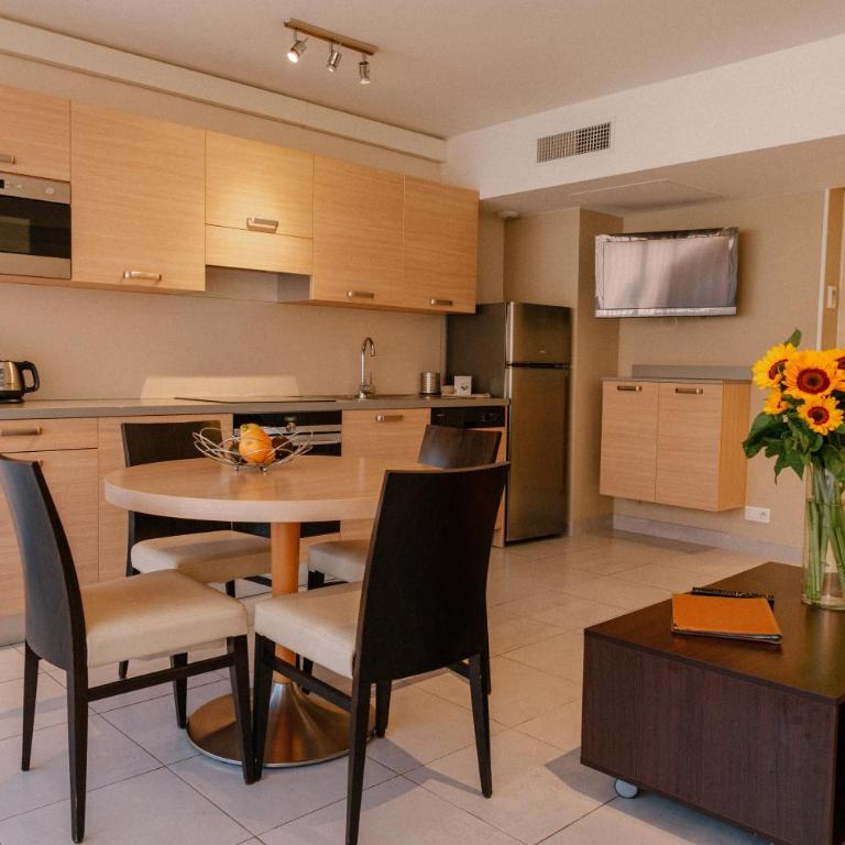 Résidence Châteauneuf - Appartement 1 Chambre Standard avec Terrasse - 13
