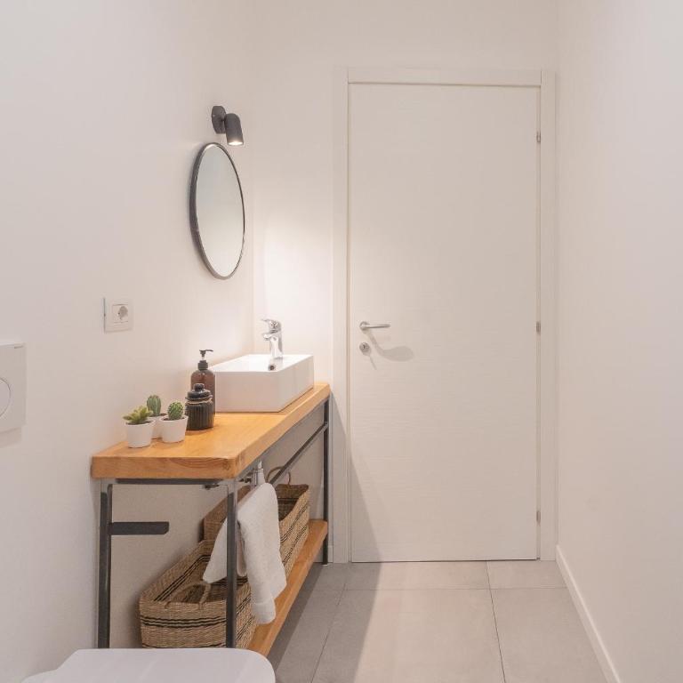 Ginepro & Salvia Apartments in Como by Rent All Como - Appartamento con 2 Camere da Letto - 15