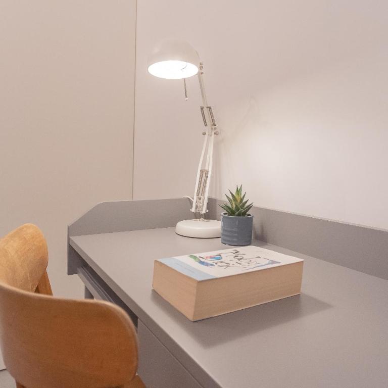Ginepro & Salvia Apartments in Como by Rent All Como - Appartamento con 2 Camere da Letto - 34