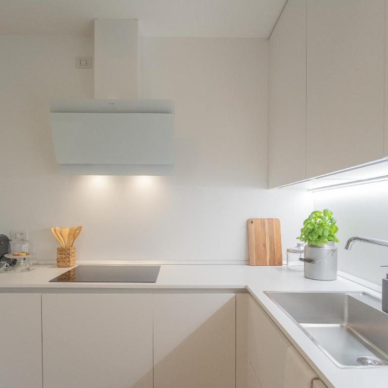Ginepro & Salvia Apartments in Como by Rent All Como - Appartamento con 2 Camere da Letto - 39