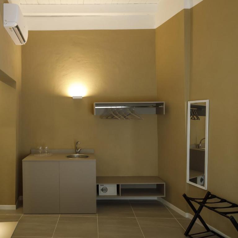 Palazzo Mancina - Monolocale con Balcone - 9