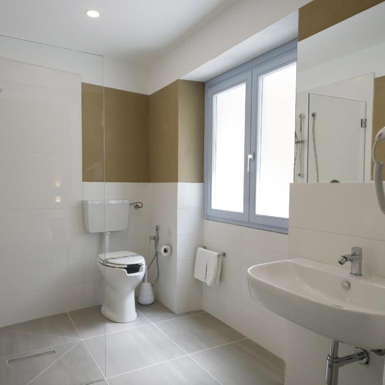 Palazzo Mancina - Suite Familiare con Balcone - 9