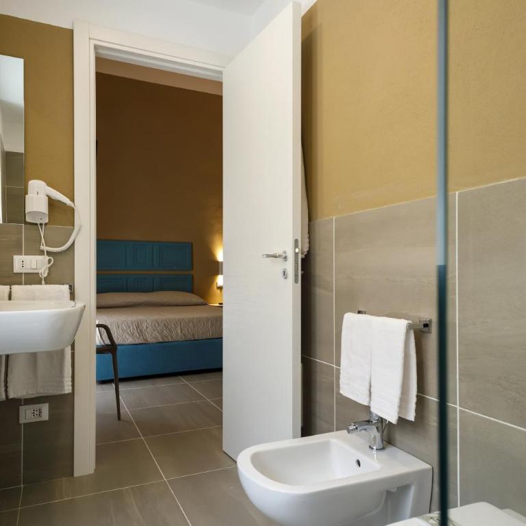 Palazzo Mancina - Suite Familiare con Balcone - 12