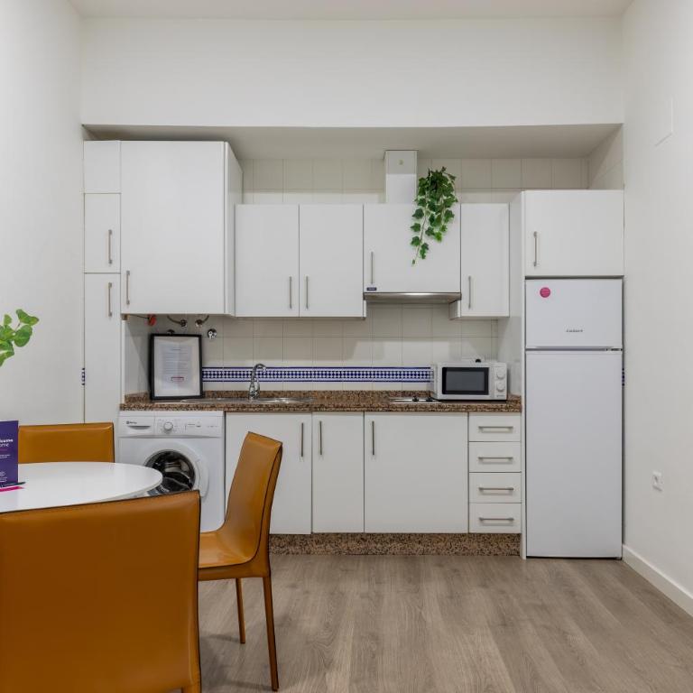 Thyssen Boutique Apartments by Caleta Homes - Apartamento B de 1 dormitorio - 4