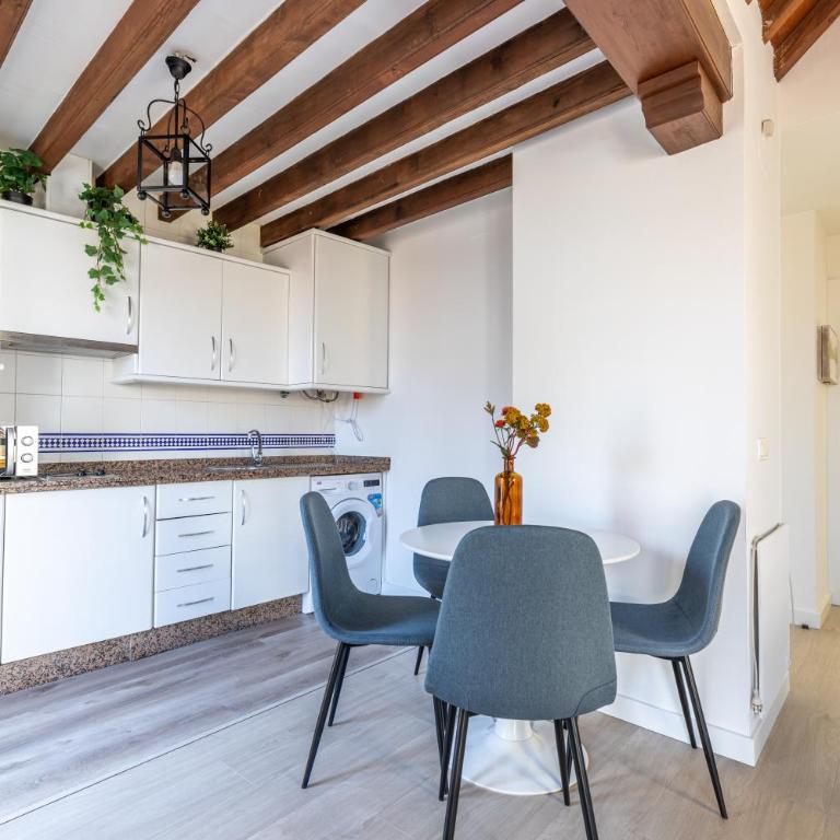 Thyssen Boutique Apartments by Caleta Homes - Apartamento con terraza - 9