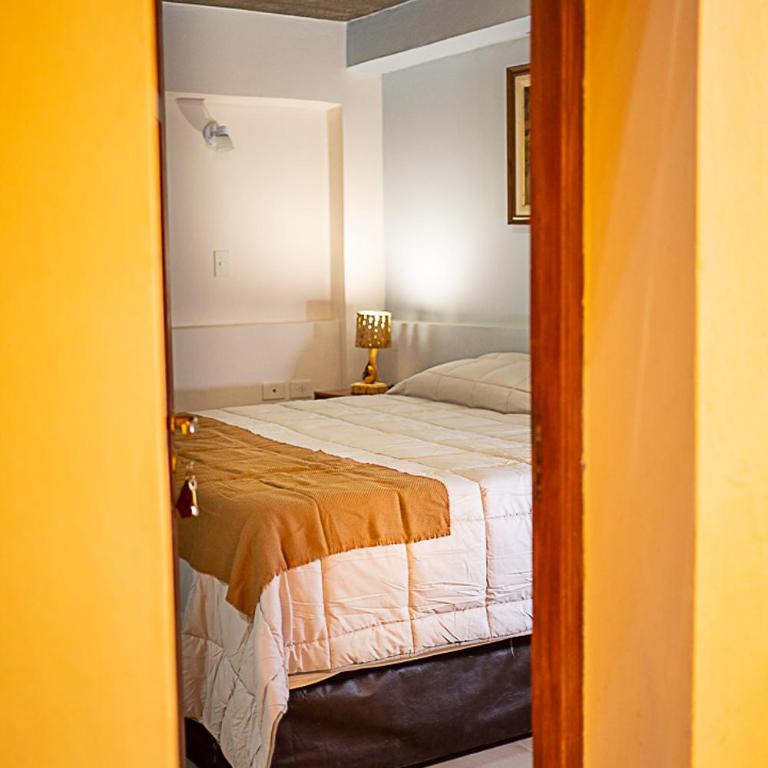 Hotel Belgrano - Habitación Doble con baño privado - 1 o 2 camas - 2