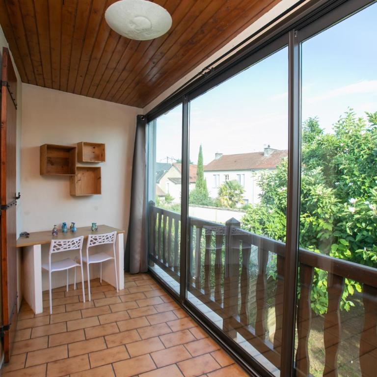 Maison avec jardin à 2mn du centre - Maison 4 Chambres - 10