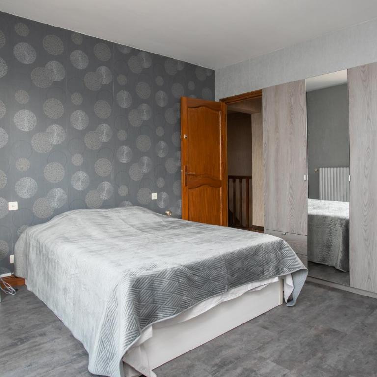 Maison avec jardin à 2mn du centre - Maison 4 Chambres - 11