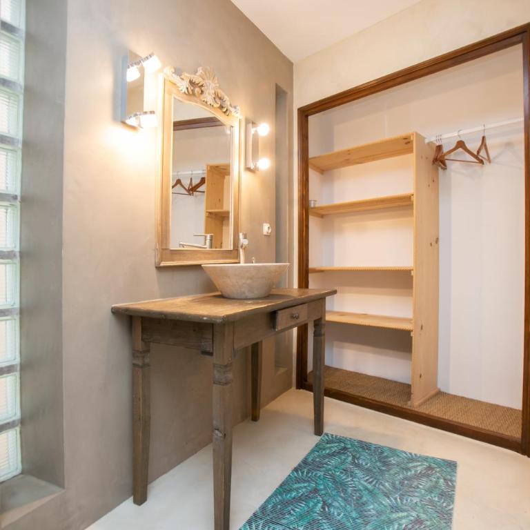 Maison avec jardin à 2mn du centre - Maison 4 Chambres - 14