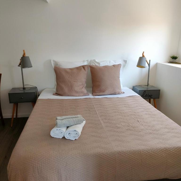 3 rooms, 2 bathrooms, in a villa. Lightfull, quiet and charm - Appartement 3 Chambres - 3