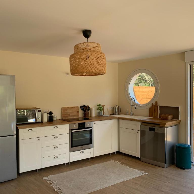 Biby BeachHouse - Villa - 9
