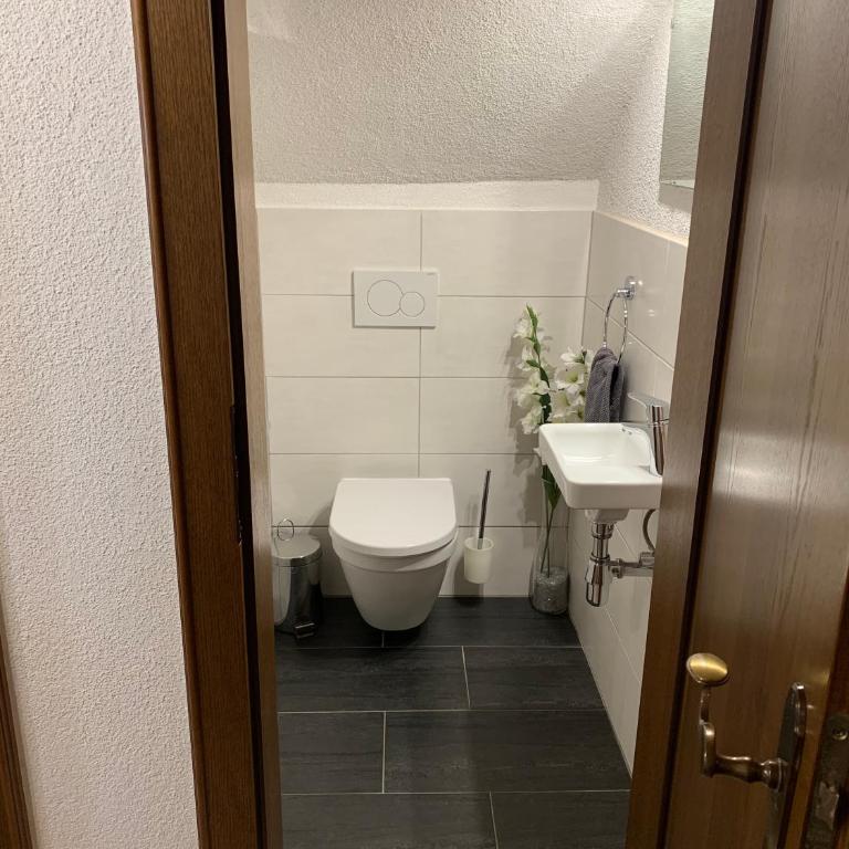 Apart Bella Vista - Wohnung und Garni - Apartment mit 2 Schlafzimmern und Bergblick - 4