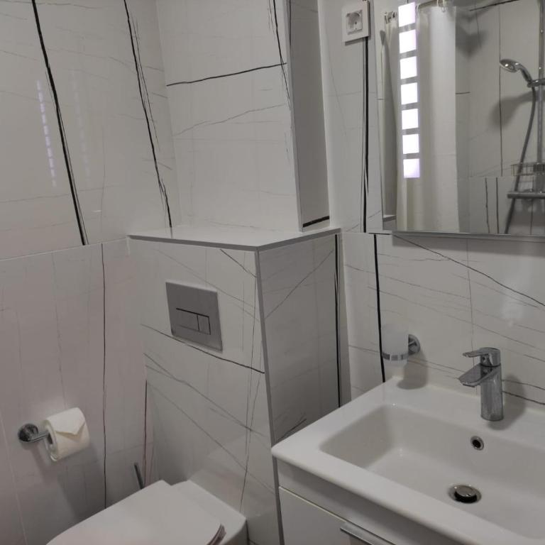 Harmony Tivat Apartment - Apartman sa 1 Spavaćom Sobom - 11