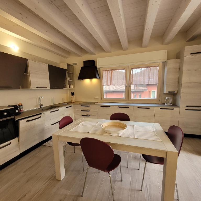 Garda view - Appartamento con solarium privato con vista lago - Appartamento con 2 Camere da Letto - 3