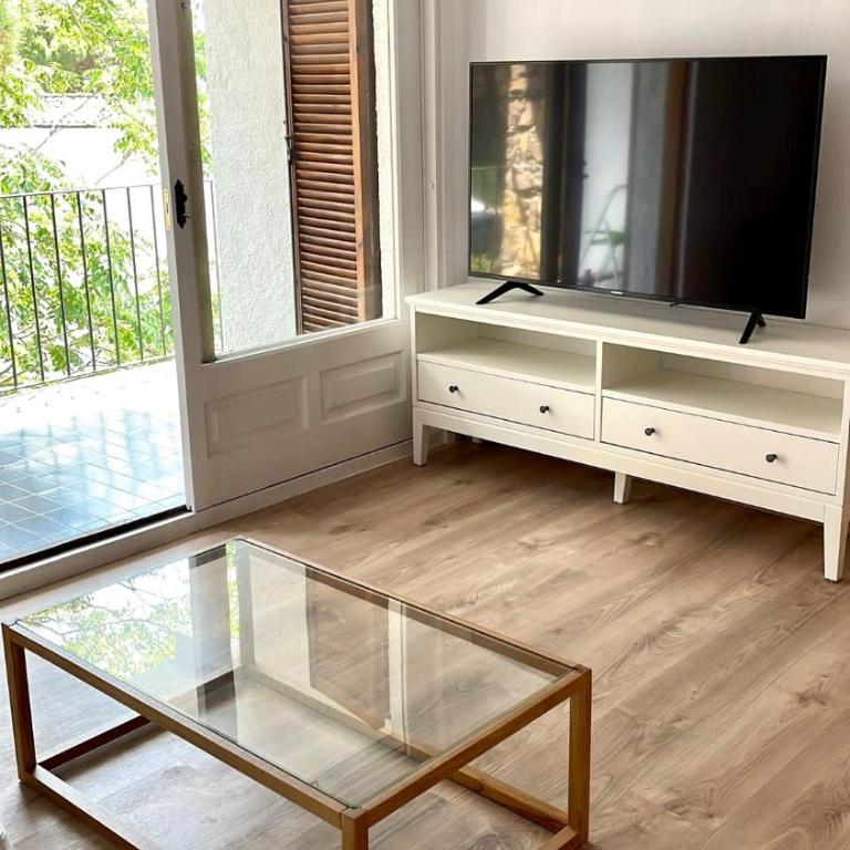 Modern apartment with parking 2 min from the beach - Apartamento de 3 dormitorios - 2