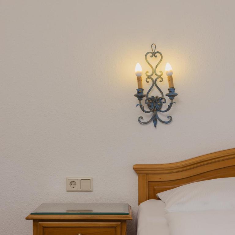 Hotel Tauernhof I Zell am See-Kaprun Sommerkarte inklusive - Dreibettzimmer mit Aussicht - 6