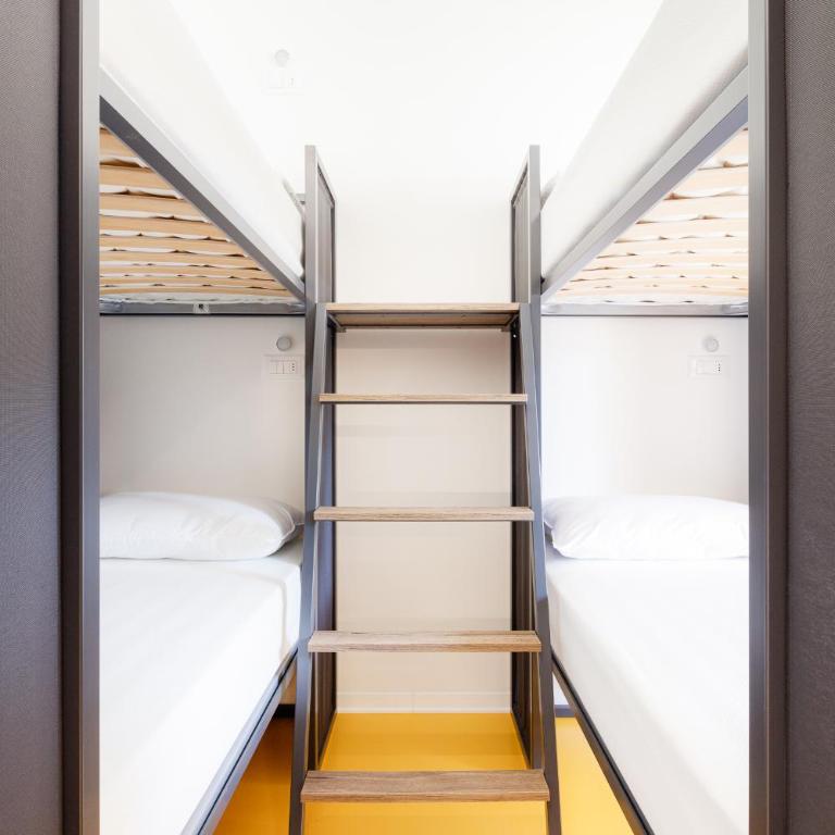 Nomad Hostel - Etagenbett im gemischten 14-Bett-Schlafsaal - 2