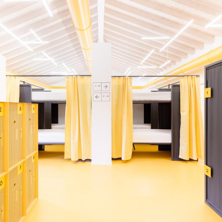 Nomad Hostel - Etagenbett im gemischten Schlafsaal mit 32 Betten - 3