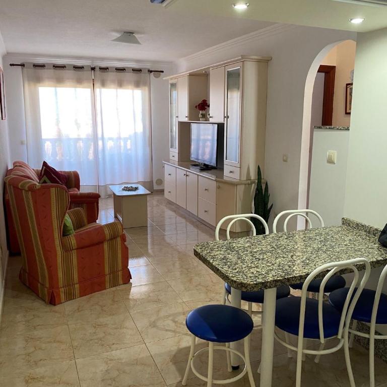 La Ola Apartment. Enjoy El Medano. 2 bedrooms - Apartamento de 2 dormitorios - 12