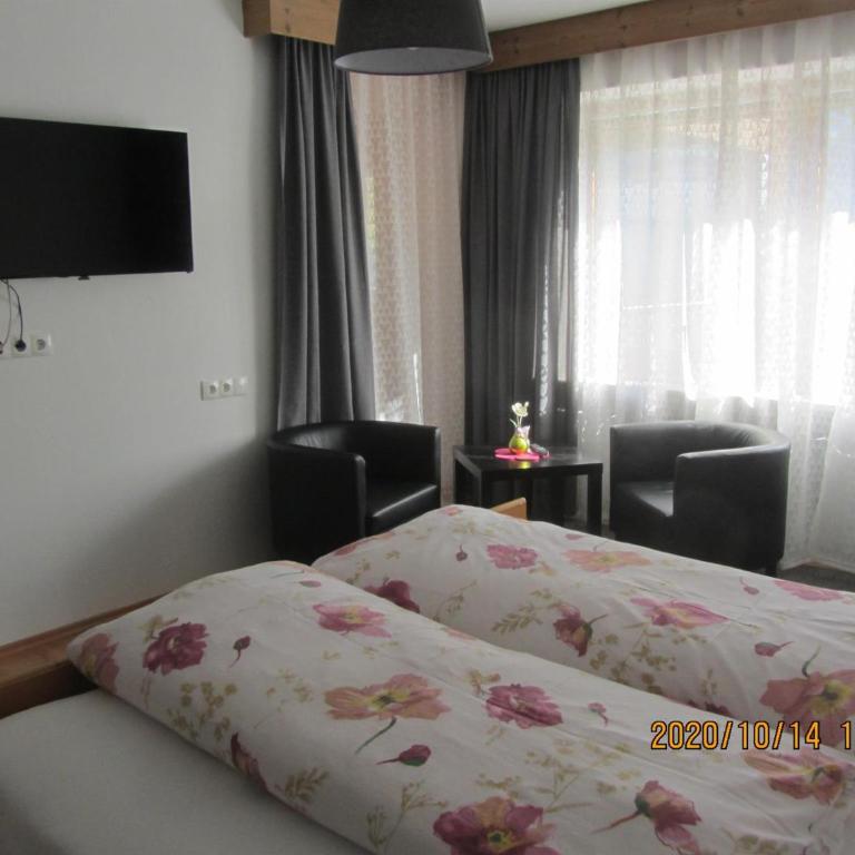 Haus Hager - Chambre Triple avec Douche - 4