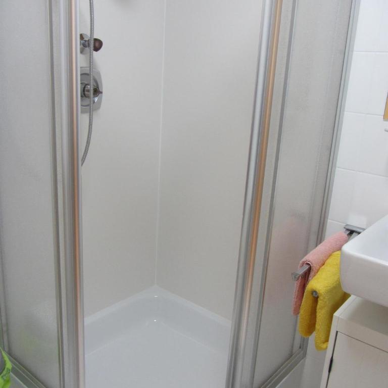 Haus Hager - Chambre Triple avec Douche - 10