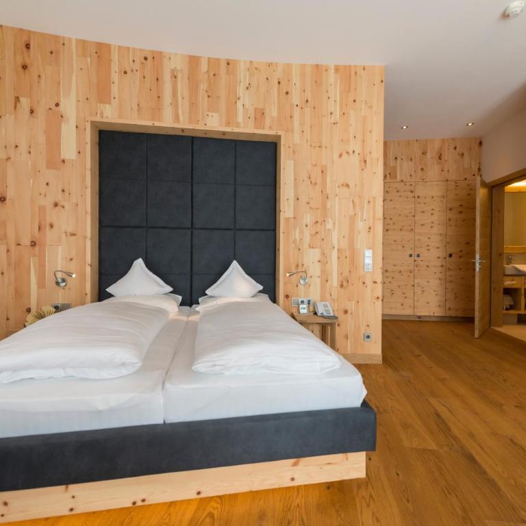 Hotel Grünauerhof - Superior Zimmer Stone Pine - 1