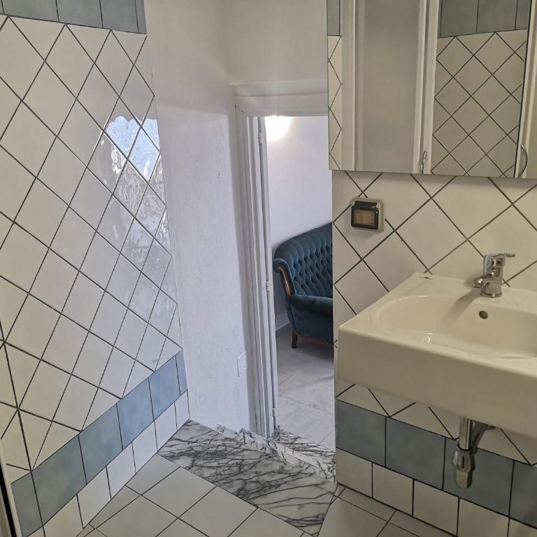 Immobiliare Turistcasa - Corso Umberto 111 - Appartamento con Vista Mare - 12