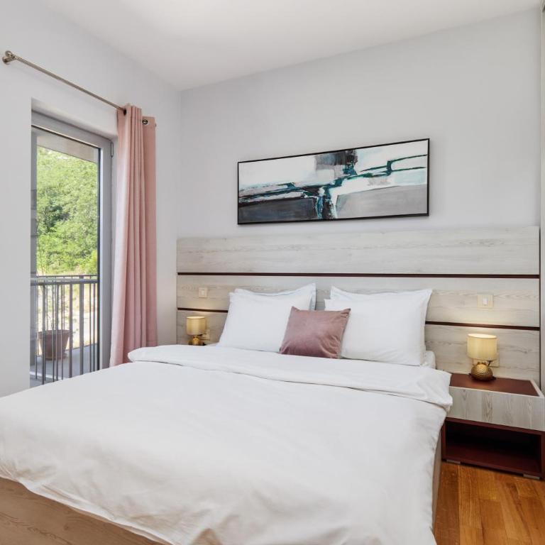 Apartment 13 With Amazing Sea View - Two-Bedroom Apartment with Sea View - 16