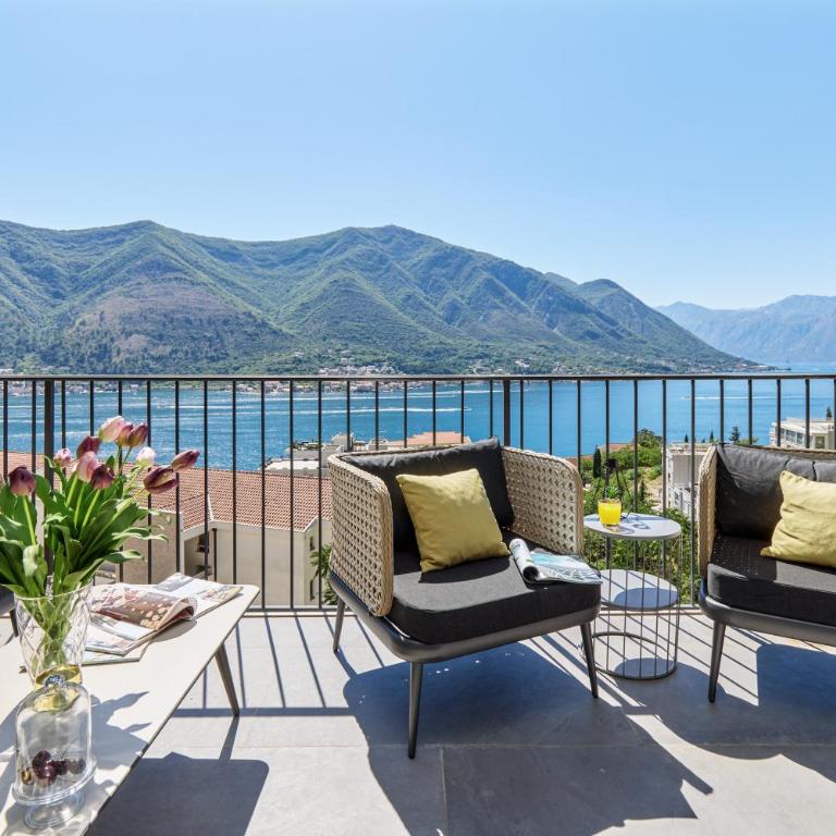 Apartment 13 With Amazing Sea View - Two-Bedroom Apartment with Sea View - 4