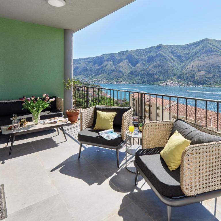 Apartment 13 With Amazing Sea View - Two-Bedroom Apartment with Sea View - 6
