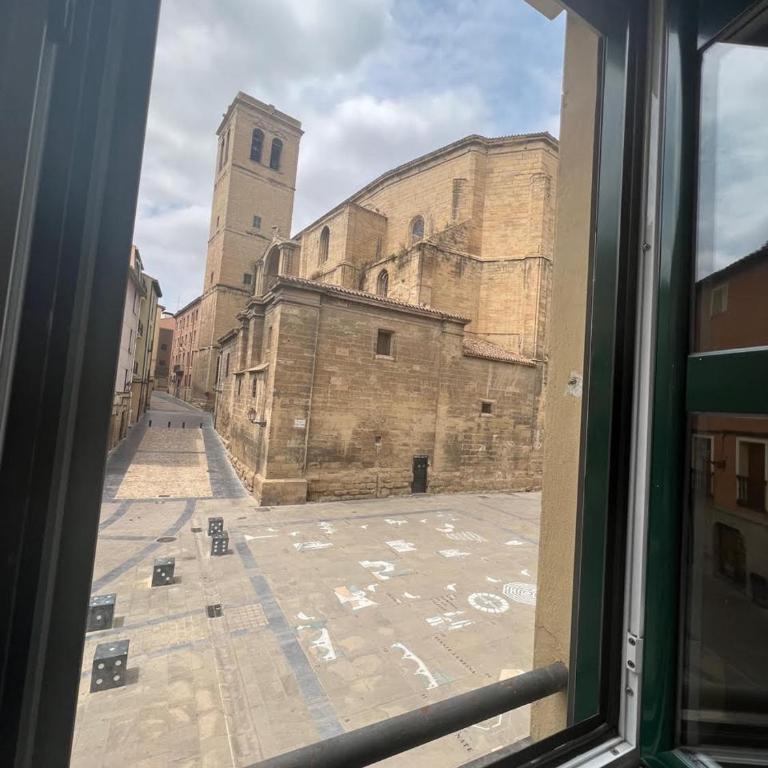 Santiago Tower Aire Ac casco antiguo By Apartamentos Logrono - Apartamento de 1 dormitorio - 31