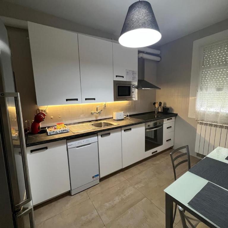 Santiago Tower Aire Ac casco antiguo By Apartamentos Logrono - Apartamento de 1 dormitorio - 27