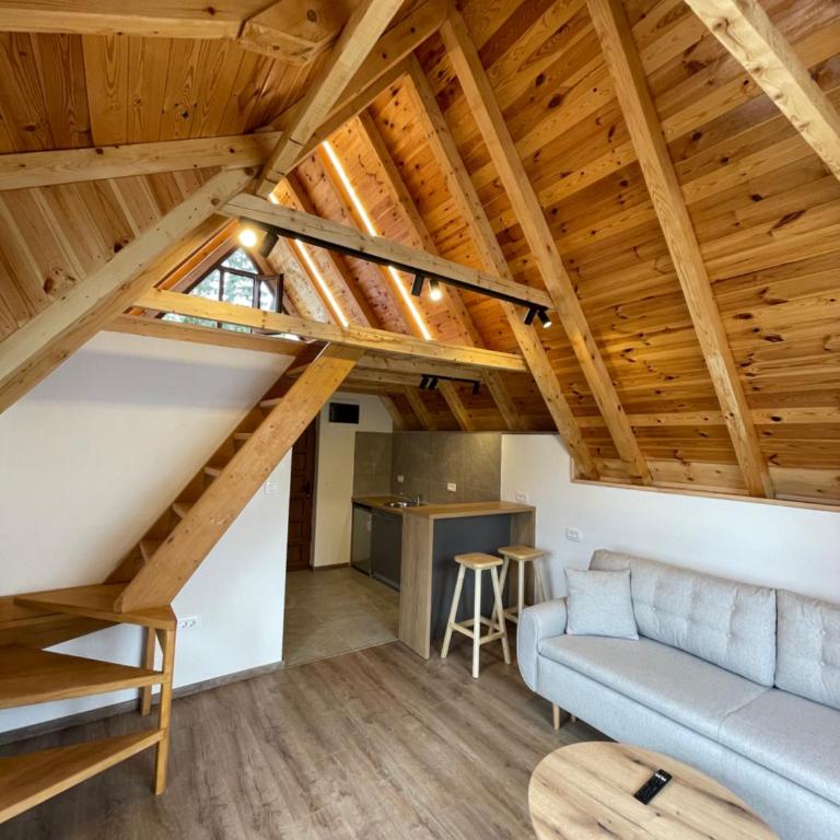 Underwoods_chill - One-Bedroom Chalet - 10