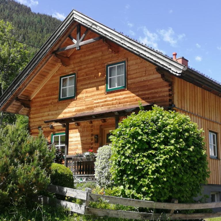 Ferienhaus Untergladner - Chalet mit 3 Schlafzimmern - 42